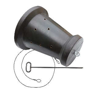 Attrezzatura da caccia per riserva di caccia e outdoor von AKAH Futtertrommel in Kegelform mit Bodenanker 71550100
